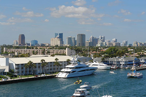Fort Lauderdale - Boating on the Intracoastal Waterway